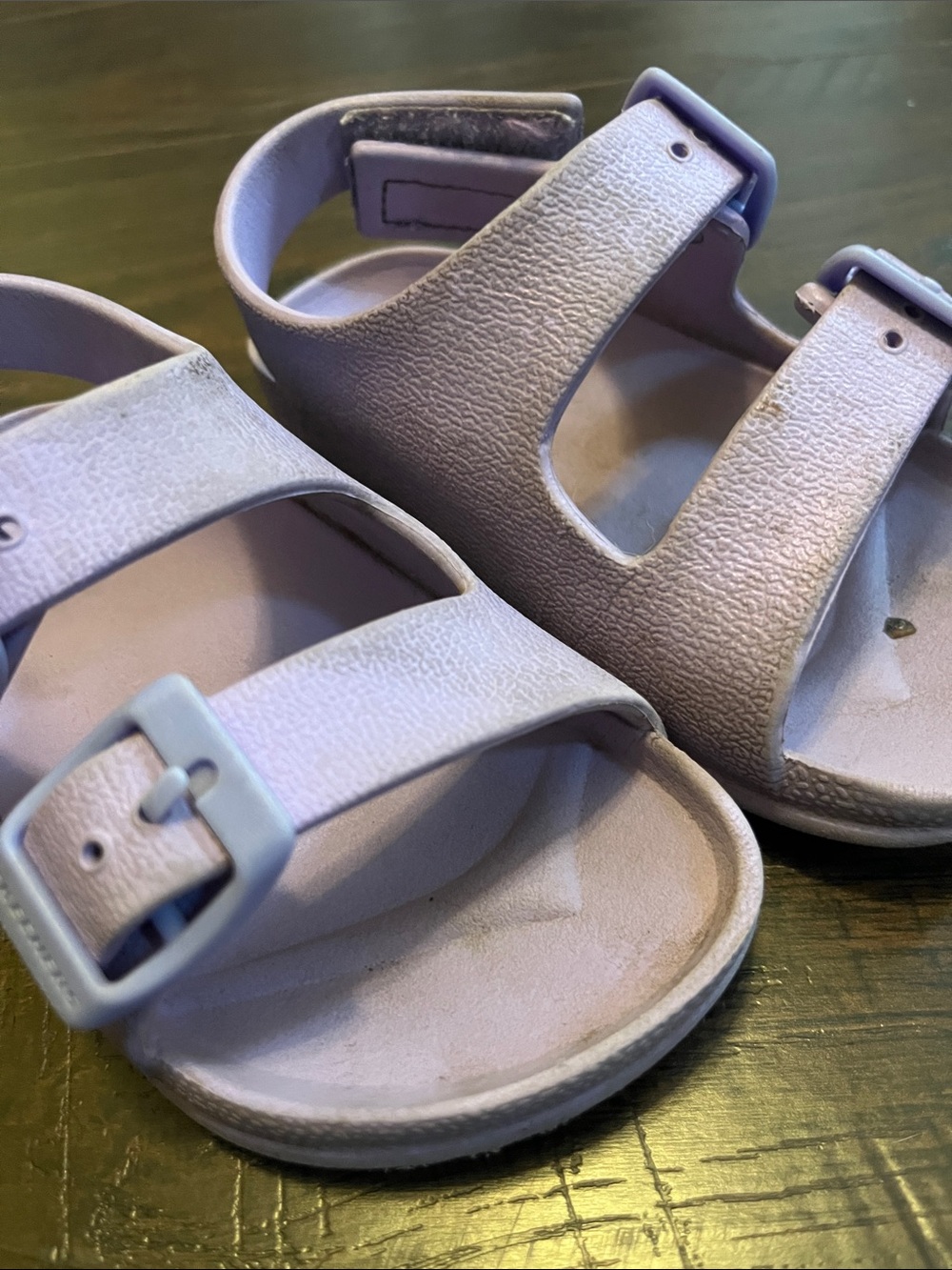 Kids Adjustable Strap Sandals - Picture 2 of 3